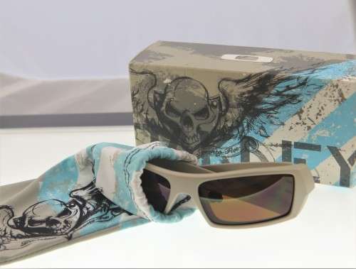 OAKLEY Limited Edition `Flying Tigers` Sunglasses -Last One- Made in USA - R1 Start with NO Reserve