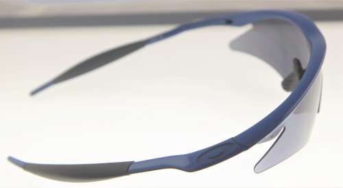 OAKLEY Sunglasses - Made in USA - Semi-Rimless SPECIAL - Last few Oakleys -R1 Start with NO Reserve