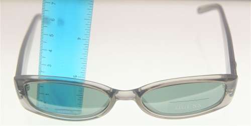 GUESS Branded Sunglasses - Polarized Lens - R1 Start with NO Reserve