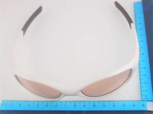 OAKLEY Sunglasses - Made in USA  - R1 Start with NO Reserve