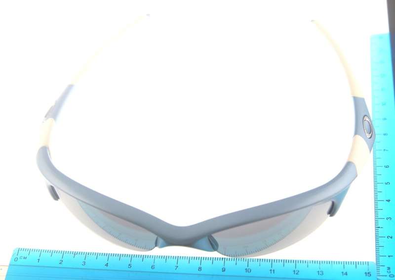 OAKLEY Sunglasses - Made in USA - R1 Start with NO Reserve