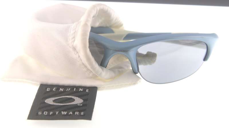 OAKLEY Sunglasses - Made in USA - R1 Start with NO Reserve