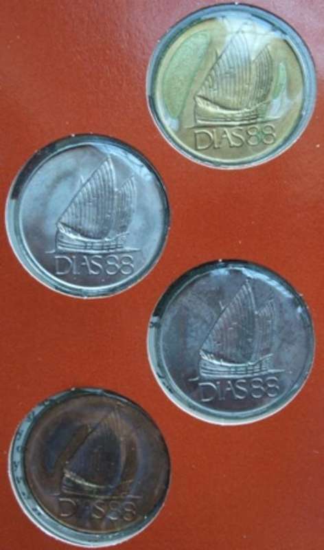 DIAS 88 Collector collection collect Set -Commemorative Coins money currency Bartolomeu Dias South African history unique 1988 500th anniversary voyage Cape navigate sea route Europe Indian Ocean three primitive sailing vessels carvels recordedt establishment Republic of South Africa Booklet languages Afrikaans, English Portuguese  SA Mint -Middelburg Steel and Alloys metal stainless steel Phalaborwa Mining Company and Copalcor copper bronze must have present gift closing soon bargain cheap low price bid buy auction special crazy wednesday friday weekend wacky set bulk lot notes