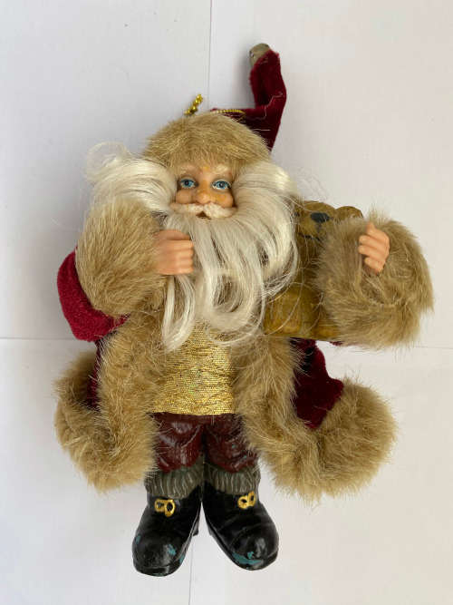 Collectable Santa Tree Ornament 15cm x 10cm