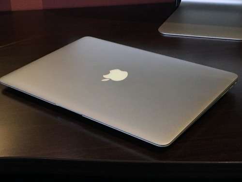 MacBook Air 13 inch 256GB Flash Storage (perfect condition)
