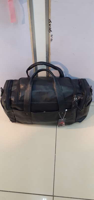Valojusha leather travel bags
