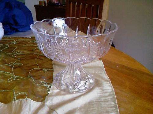 Italian crystal centre piece/fruit bowl