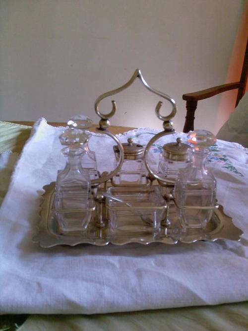 ART DECO CRUET SET