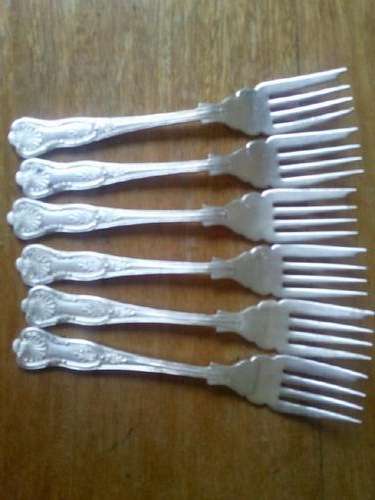 NICE KINGS PATTEN CAKE FORKS