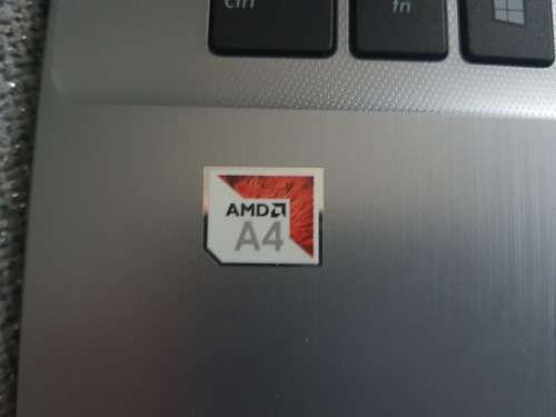 Asus vivobook laptop pristine condition