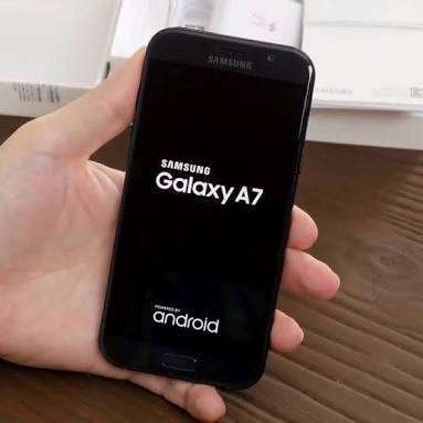 Brand New Condition Samsung Galaxy A7  2017 32gb