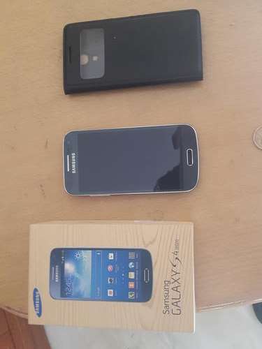 Late Entry Samsung galaxy s4  mini  LTE black brand new condition with extras