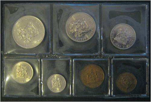 1983 UNCIRCULATED COIN SET WITH OLD BIG R1 -  AS ISSUED BY SA MINT. very few left.