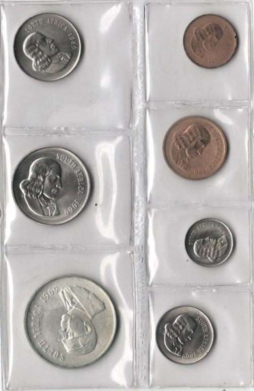 SR1***1969 UNCIRCULATED COIN SET WITH SILVER R1. SEALED AS FROM THE SA MINT.