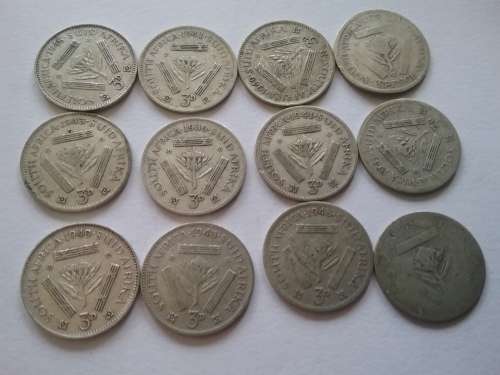 12 SILVER (80%) UNION OF SOUTH AFRICA 3D / THREEPENCE COINS, INCLUDING A RARE 1939,  BID PER COIN.