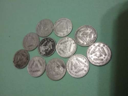 11 x 80% SILVER THREEPENCE COINS: WELL CIRCULATED.  BID PER COIN TO TAKE ALL 11.