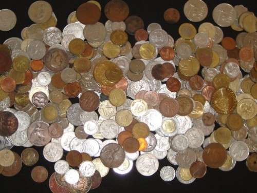 LOT OF 200 S.A. + INTERNATIONAL COINS - MOST IN EXCELLENT  CONDITION. BID PER COIN FOR THE LOT.