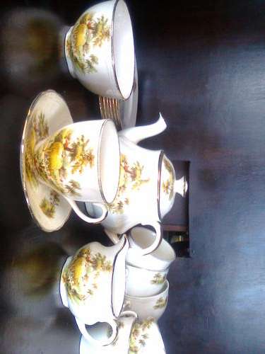 Alfred Meakin Tea Set