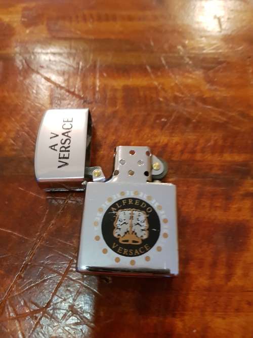 Zippo type lighter with Logos x5