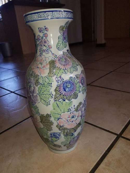 Chinese flower vase 35cm high* flower*ceramics*oriental style* 35cm high