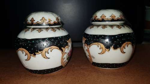 hand-made flower ginger jar with lid x2