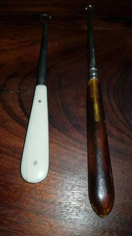 antique smoking cigarette accessorse