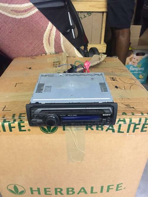 Sony - Front loader
