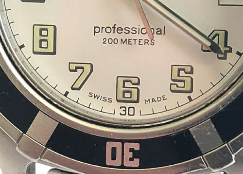 TAG HEUER 2000 PROFESSIONAL MENS WATCH