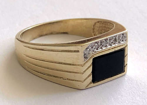 ONIX AND DIAMOND GOLD MENS RING, SOLID 9 CT