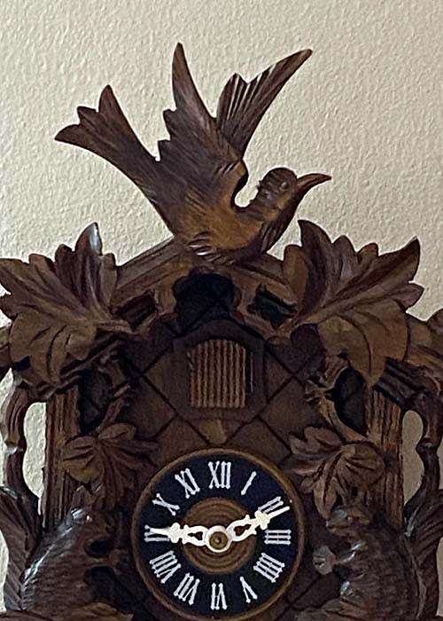 STUNNING CUCKOO CLOCK FROM THE BLACK FOREST, LIKE NEW