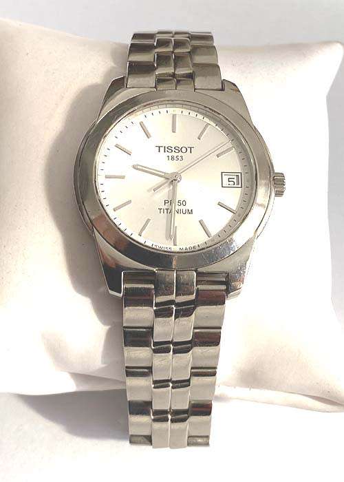 TITANIUM TISSOT PR 50 MEN'S WATCH, WITH DATE, IN GOOD CONDITIONS