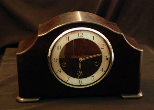 Rare Antique Mantle Clock, Made in UK c 1951, Bakelite Case, Westminster Chimes