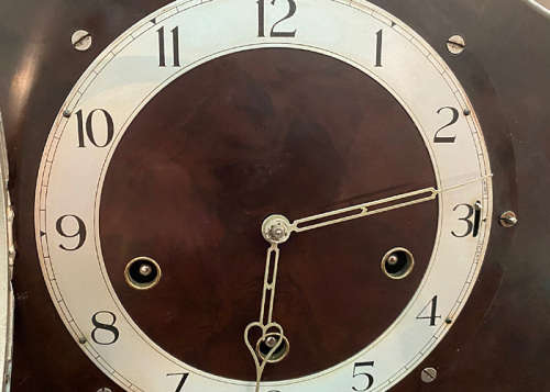 Rare Antique Mantle Clock, Made in UK c 1951, Bakelite Case, Westminster Chimes