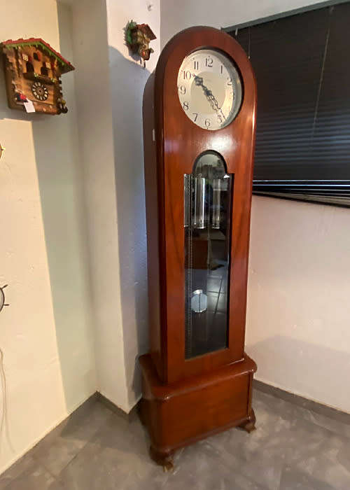 Antique Enfield Grandfather Clock in Excellent conditions, Weight Driven circa 1930
