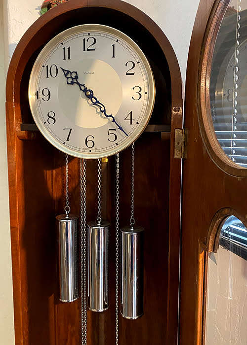 Antique Enfield Grandfather Clock in Excellent conditions, Weight Driven circa 1930