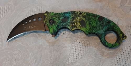 Collective Karambit automatic knife with black stainless steel blade, aluminium handle