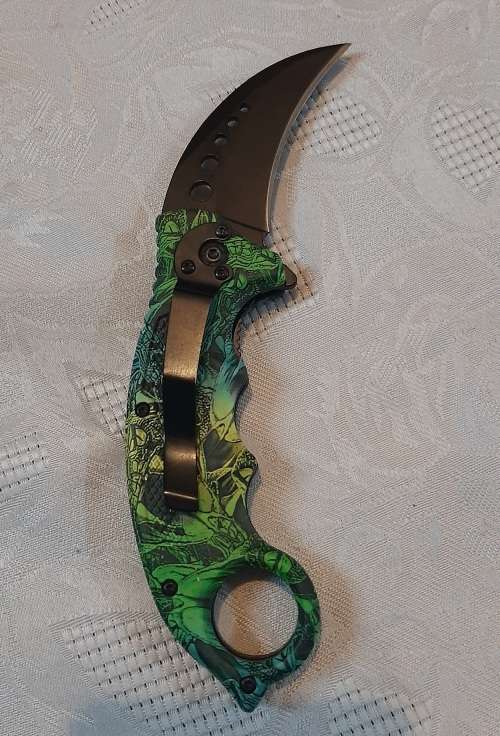 Collective Karambit automatic knife with black stainless steel blade, aluminium handle