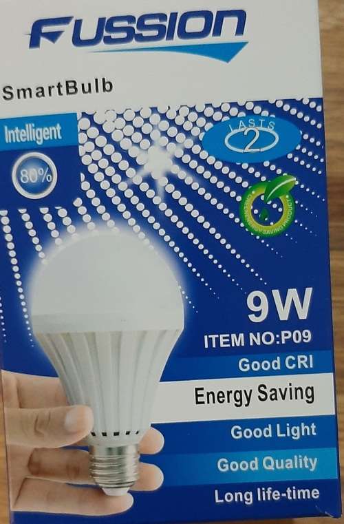 Smartbulb 9W Energy Saving smartcharge, available in Screw and Pin
