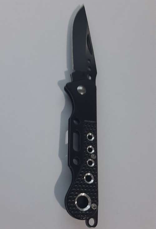 High quality stainless steel pocket knife, belt clip, excellent sharpness, water resistant