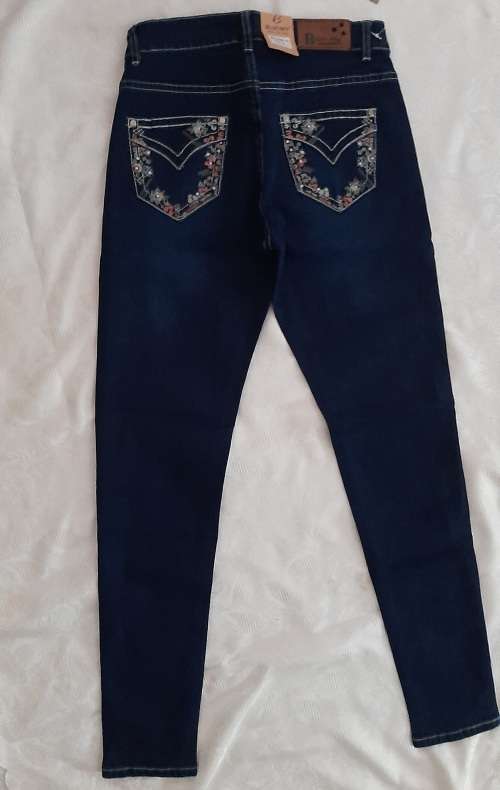 *NEW STOCK* Designer Skinny Jeans Embroided