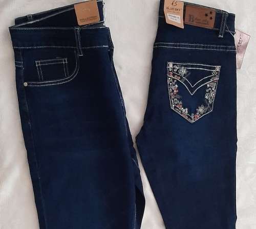 *NEW STOCK* Designer Skinny Jeans Embroided
