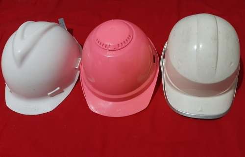 3-Set North Industry & DeltaPlus Safety Helmet from storage