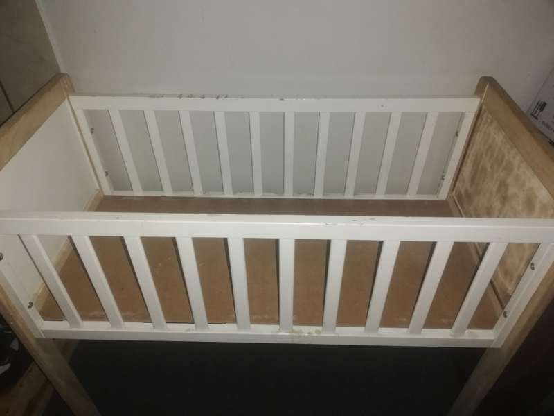 93cm Baby Cot bed basinet doll bed 93 x 45 cm (Takealot price R2500)