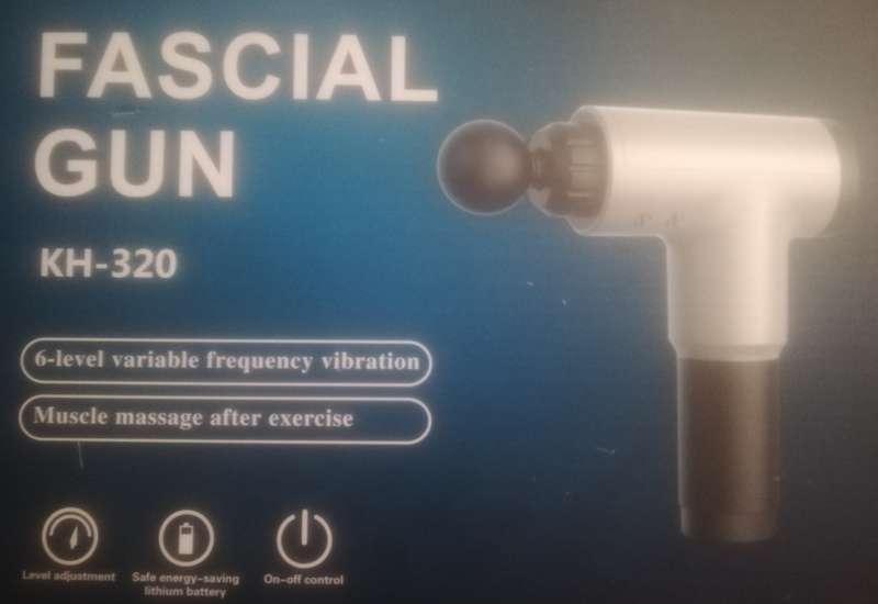 Portable Massage Gun With 6 frequency vibration levels, 4 different heads, Muscle Massage