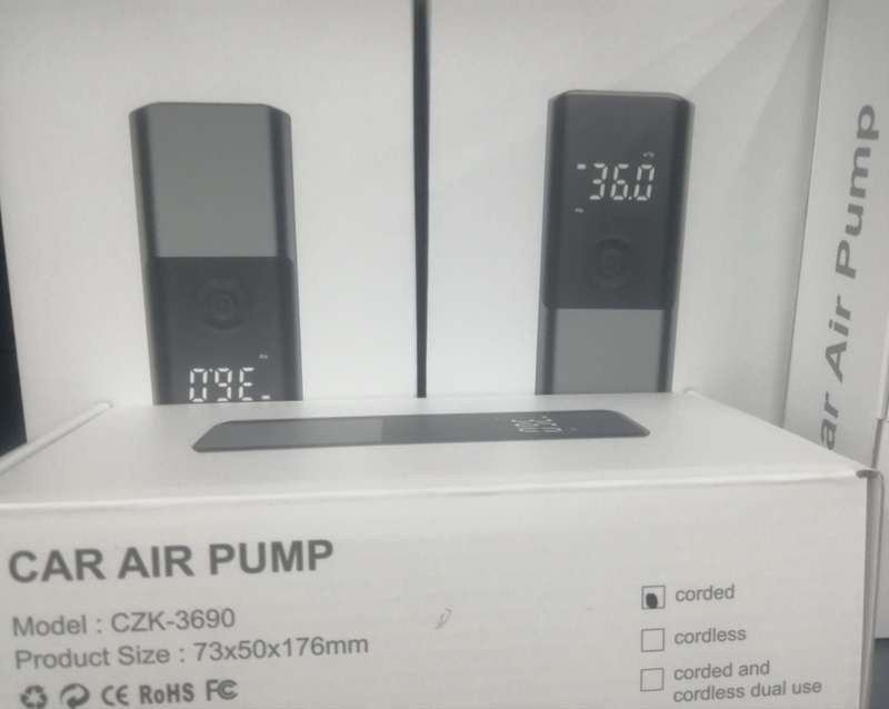 Car air pump, LED digital display, real-time display current tyre pressure, with LED flashlight