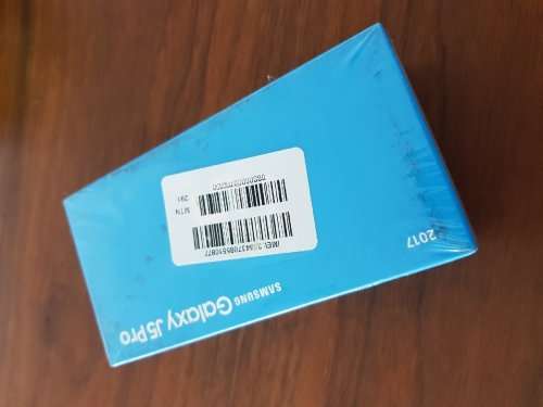 Black 2017 Samsung Galaxy J5 Pro (new in sealed box)
