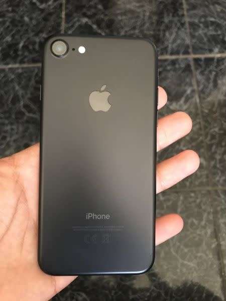 iPhone 7 32gb - STILL UNDER APPLE WARRANTY !!!!!