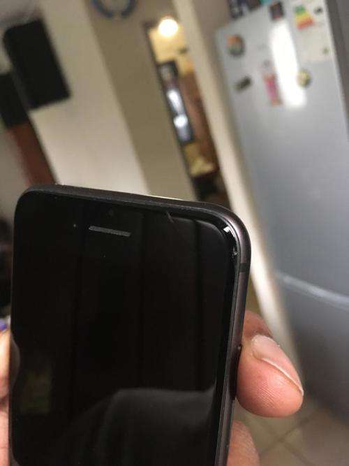 iPhone 8 - IMMACULATE CONDITION!!!!!