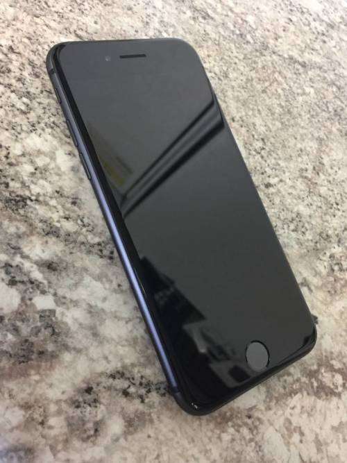 iPhone 8 - 64GB - BRAND NEW CONDITION