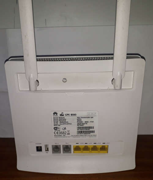 HUAWEI B593-601 4G LTE Router With Power Bank